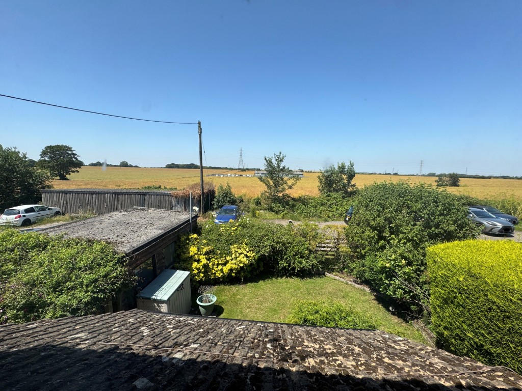 Lot: 137 - THREE-BEDROOM SEMI-DETACHED HOUSE - RESIDENTIAL INVESTMENT - View from rear bedroom window